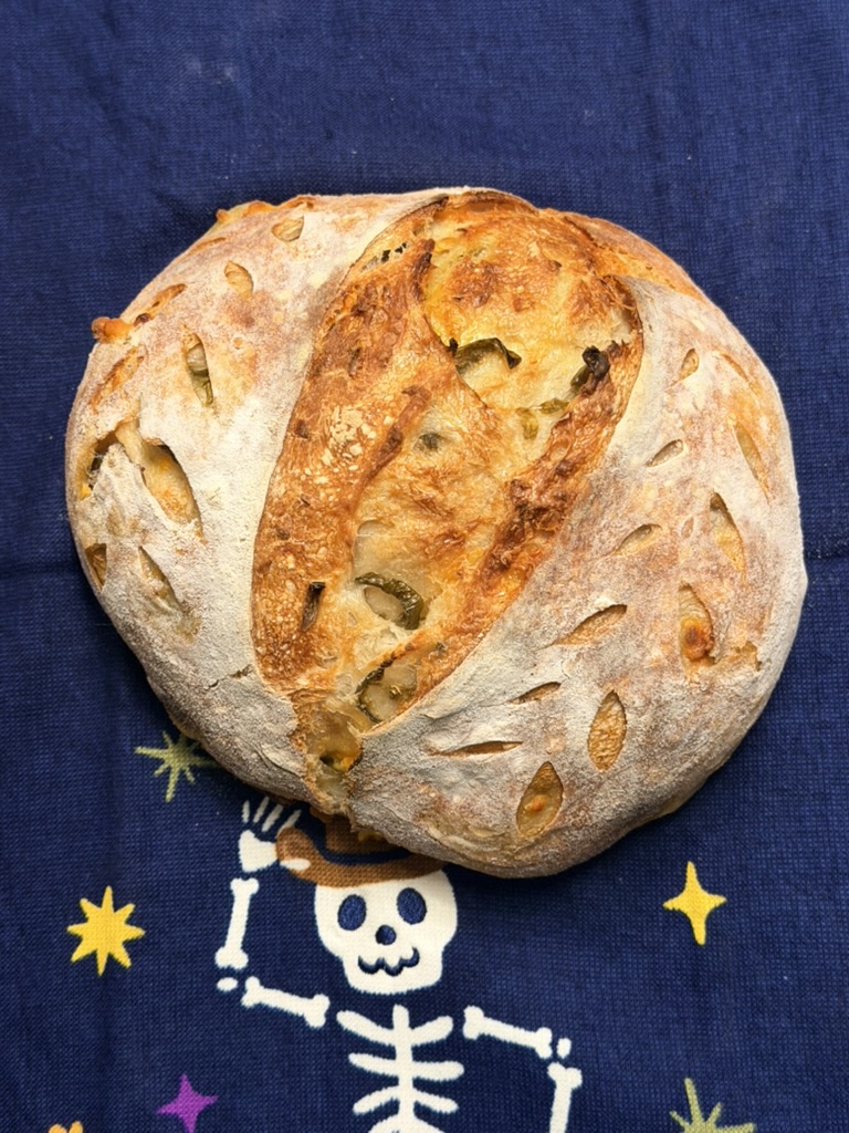 Jalapeño cheddar loaf — large